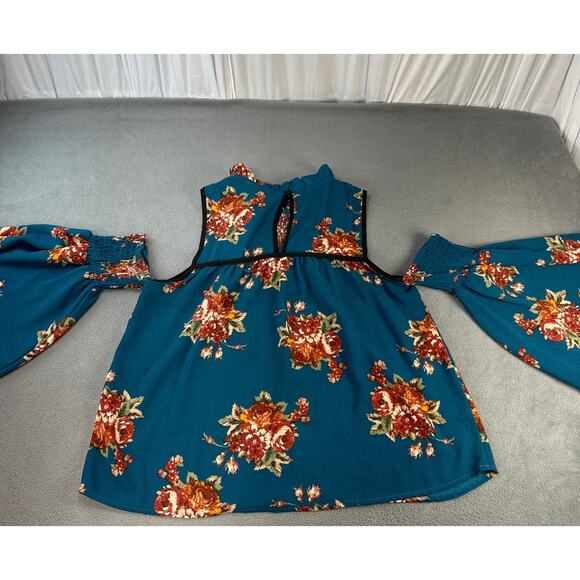 Flying Tomato  MOD Cold Shoulder Top in Teal Blue Ditsy Floral Print size small - Picture 3 of 6